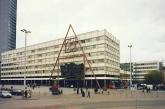 Universitätsgebäude der Karl-Marx-Universität ab 1978. Als letzter Teil des mittelalterlichen Dominikanerklosters war 1968 die Pauliner-Universitätskirche gesprengt worden. Quelle: PR