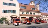 Quelle: https://www.facebook.com/dresden.112.feuerwehr/posts/neues-pferd-im-stall-in-der-feuerwache-striesen-nun-hat-auch-die-feuer-und-rettu/983963275135004/